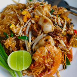 ผัดไทยทะเล
