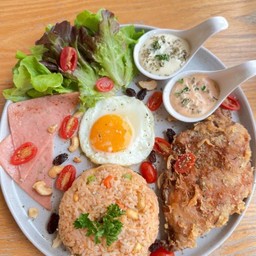 ข้าวผัดอเมริกัน