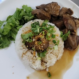 ข้าวหน้าหมูตุ๋น