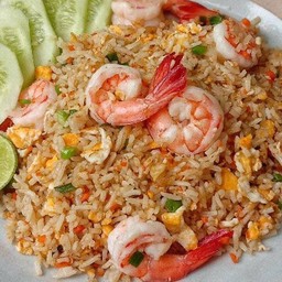 ข้าวผัดกุ้งจานใหญ่่