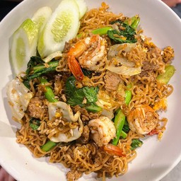 ผัดมาม่า