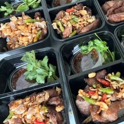 ข้าวหน้าไก่เทอริยากิ by ครัวน้องเกด