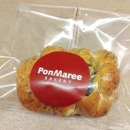ขนมปังผักโขมไส้กรอก