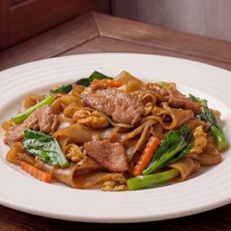 ผัดซีอิ๊วหมู 1 แถม 1