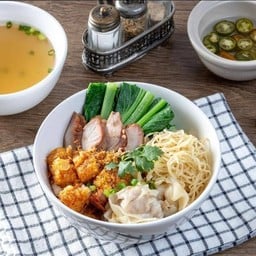 เตี๋ยวชาย4 ข้างปั้ม ป.ต.ทกิจเจริญ เจ้าใหม่ ข้างปั้ม ป.ต.ท กิจเจริญ