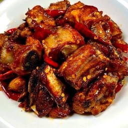 干煸麻辣排骨 ซี่โครงหมูผัดเผ็ด