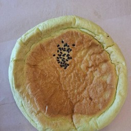 แพนเบรดใบเตยใส้ถั่วแดง