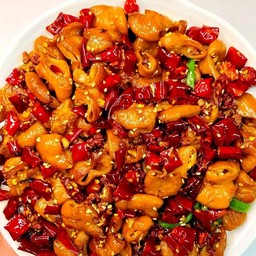 干煸肥肠 ผัดไส้กรอกหมู