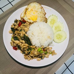 ข้าวกะเพราฮาลาล ฟรีไข่ดาว(Wa)