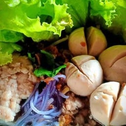 ข้าวซอยคำจันทร์
