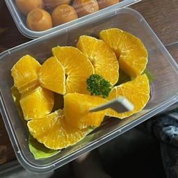 ส้มนาเวล