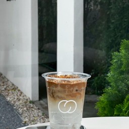 Coconut cloud (Coffee Cold foam +Coconut water)