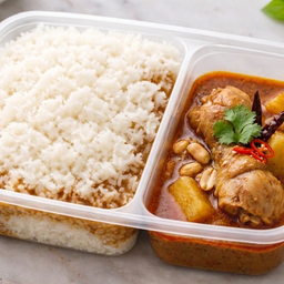 ข้าวราดแกงมัสมั่นไก่