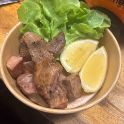 Grilled beef tongue ลิ้นวัวย่าง