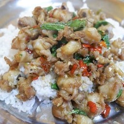 ครัวป้าบัติแซ่บอีหลี