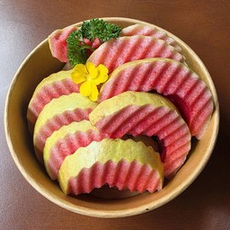 ฝรั่งไส้แดง ฟรีพริกเกลือ10g