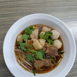 ก๋วยเตี๋ยวหมูธรรมดา (น้ำ)