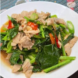 สามหนุ่มตามสั่ง