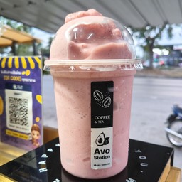 สตอเบอรี่นมสดปั่น