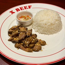 [อร่อยซ่ากับโค้ก] ข้าวลิ้นวัวทอดกระเทียม +  โค้ก ออริจินัล (กระป๋อง)