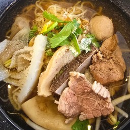 ก๋วยเตี๋ยวเนื้อตุ๋น - พิเศษ