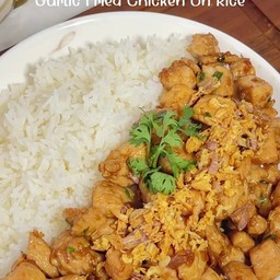 ข้าวไก่กระเทียม