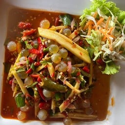 ยำไข่ปลา