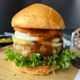 ชีสเบอร์เกอร์เนื้อบาร์บีคิว  (BBQ Beef Burger - Angus Beef)