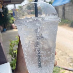 น้ำสไปร์ท (แก้วโอ่ง)