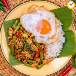 ข้าวราดผัดพริกแกงไก่