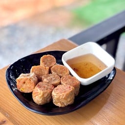 ไก่จ๊อ น้ำจิ้มบ๊วยสูตรพิเศษของร้าน (8ชิ้น)