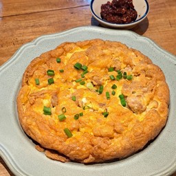 ไข่เจียวหมูสับ พริกตาแดง