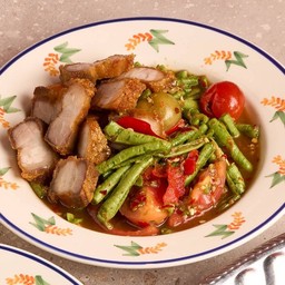 ตำถั่วหมูกรอบ