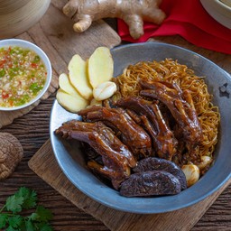 ขาห่านอบบะหมี่ 4 ขา