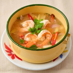 ต้มยำกุ้งมะพร้าวอ่อนน้ำใส