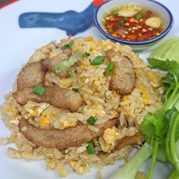 ข้าวผัดหมู