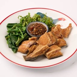 แจ่วพริกคั่วสดผักปลังปลาช่อนนา