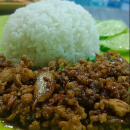 ร้านผัดไทยรถไฟและตามสั่ง