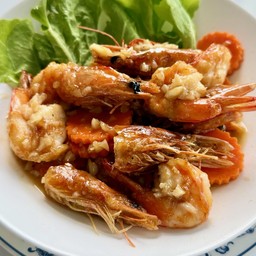 กุ้งผัดกระเทียมสด
