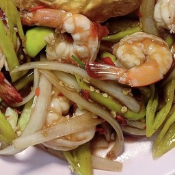 ผัดพริกอ่อน กุ้ง