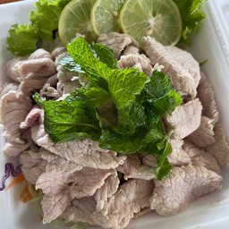 หมูมะนาว