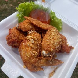 ปีกไก่ทอดน้ำปลา