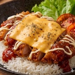ข้าวไก่ทอดซอสพิซซ่า+ชีส1แผ่น