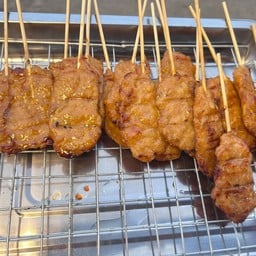 หมูปิ้งนมสด