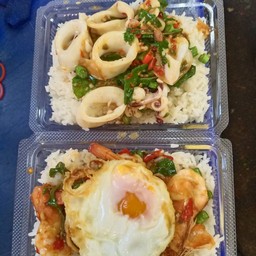กระเพราทะเล(กุ้ง+หมึก)