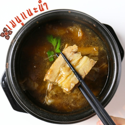 เนื้อสามชั้นและเอ็นตุ๋นยาจีน - Braised Beef Brisket and  Tendon in Chinese Herbs