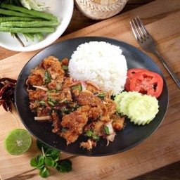 ข้าวยำไก่เเซ่บ