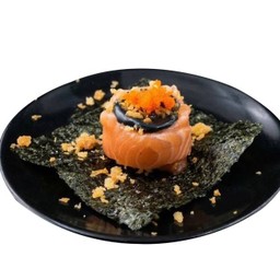 B20 แซลมอนลาวาซอสชาโคล (Salmon with Charcoal Sauce Lava)
