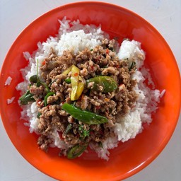 กระเพราหมูสับ