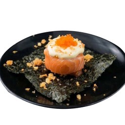 B21 แซลมอนลาวาซอสมายองเนส (Salmon with Mayonnaise Sauce Lava)